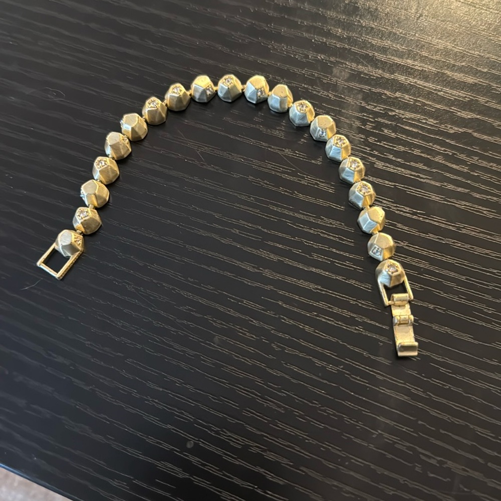 KENDRA SCOTT, Gold Posey Bracelet, never worn